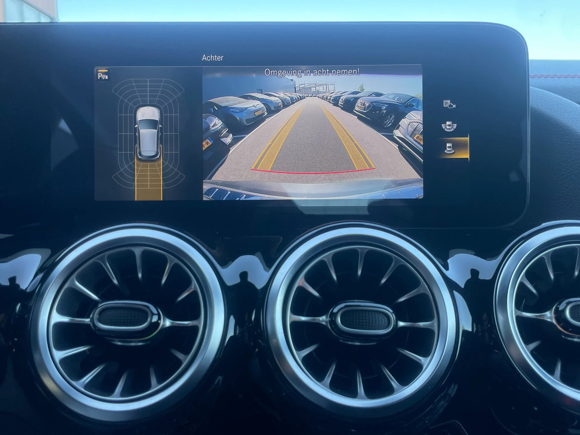 Hoofdafbeelding Mercedes-Benz EQA