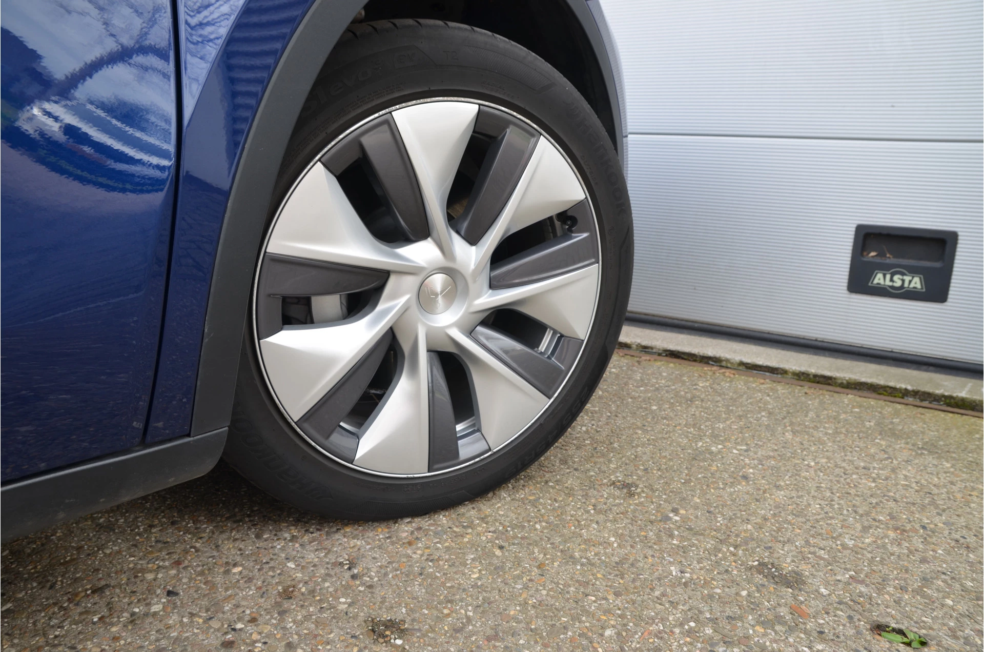 Hoofdafbeelding Tesla Model Y