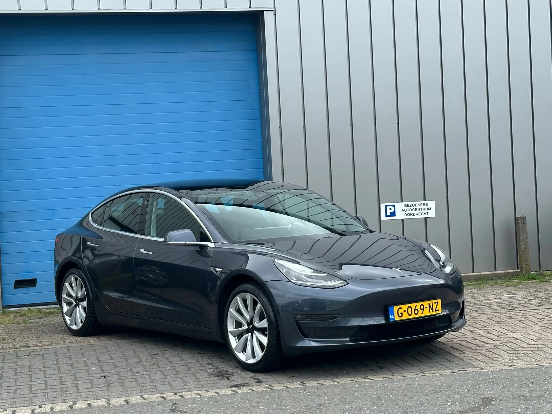 Hoofdafbeelding Tesla Model 3