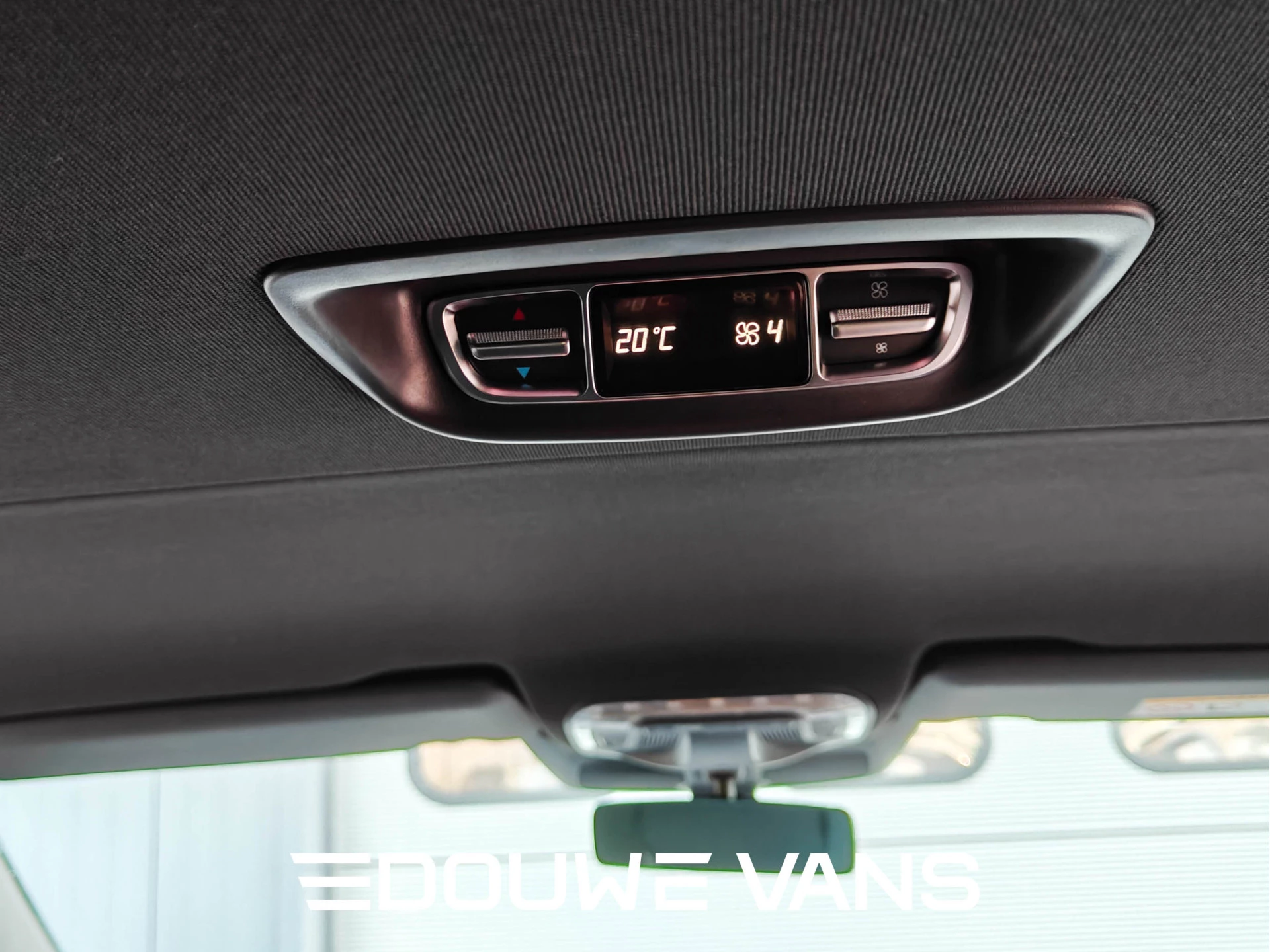 Hoofdafbeelding Mercedes-Benz EQV
