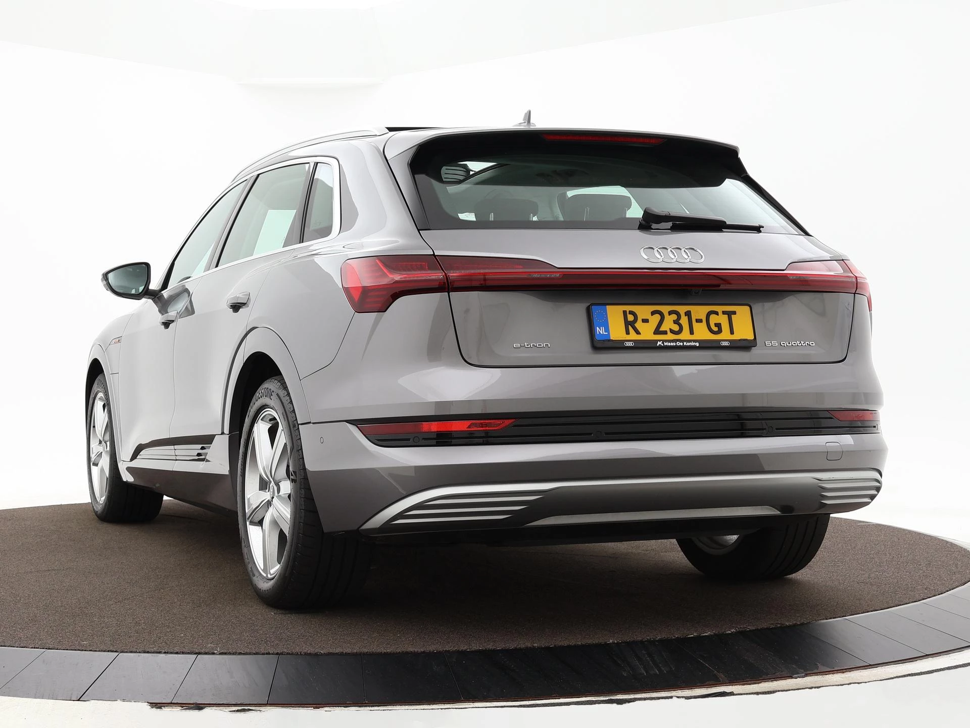 Hoofdafbeelding Audi e-tron