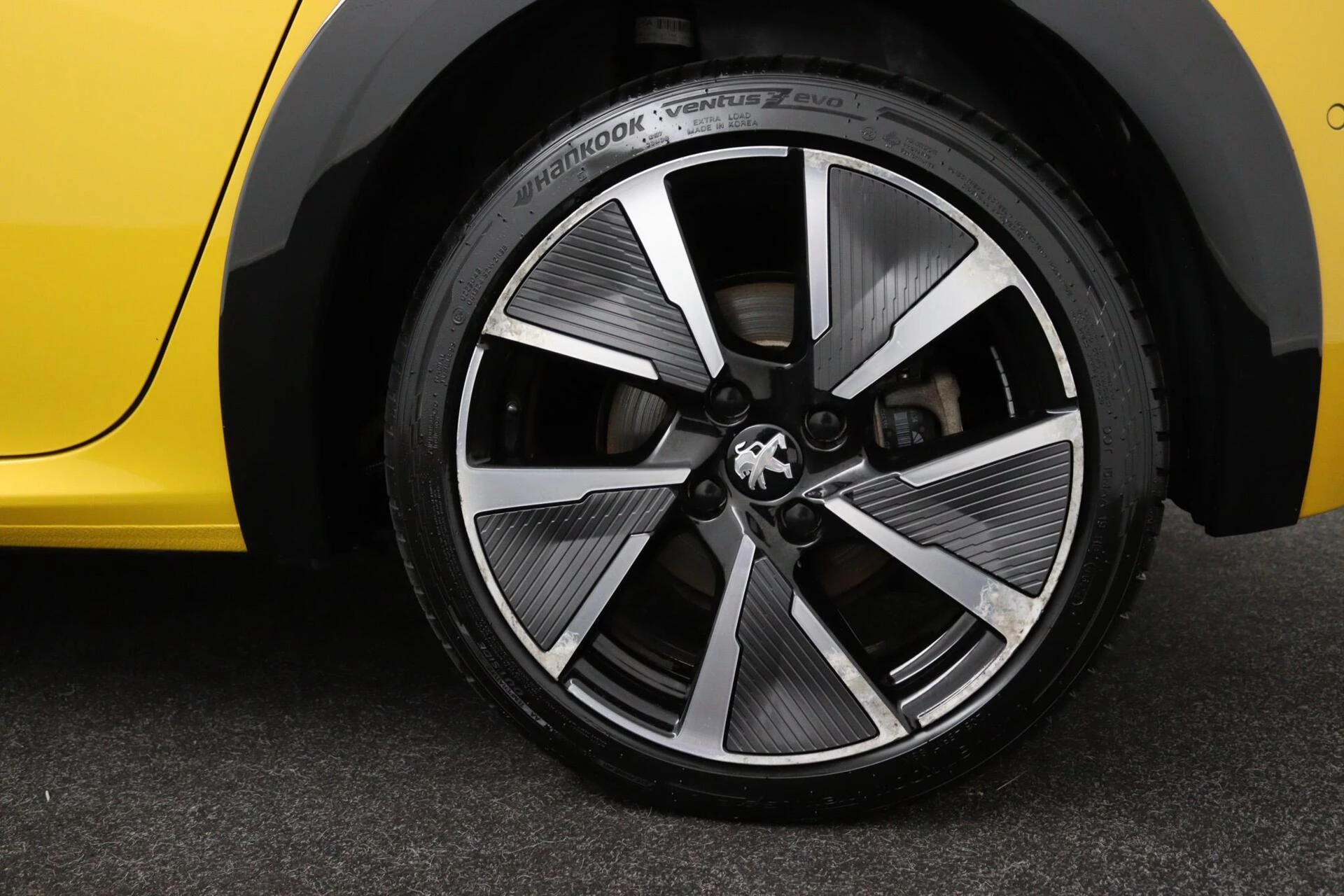 Hoofdafbeelding Peugeot e-208