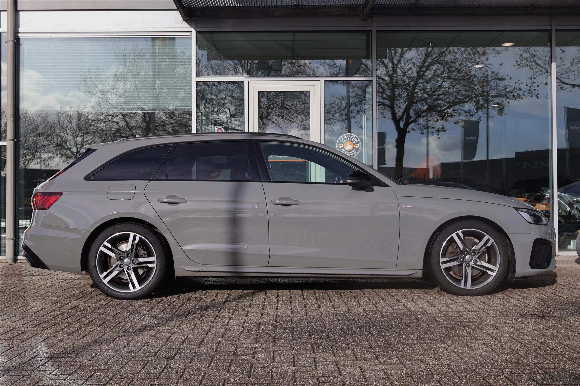 Hoofdafbeelding Audi A4