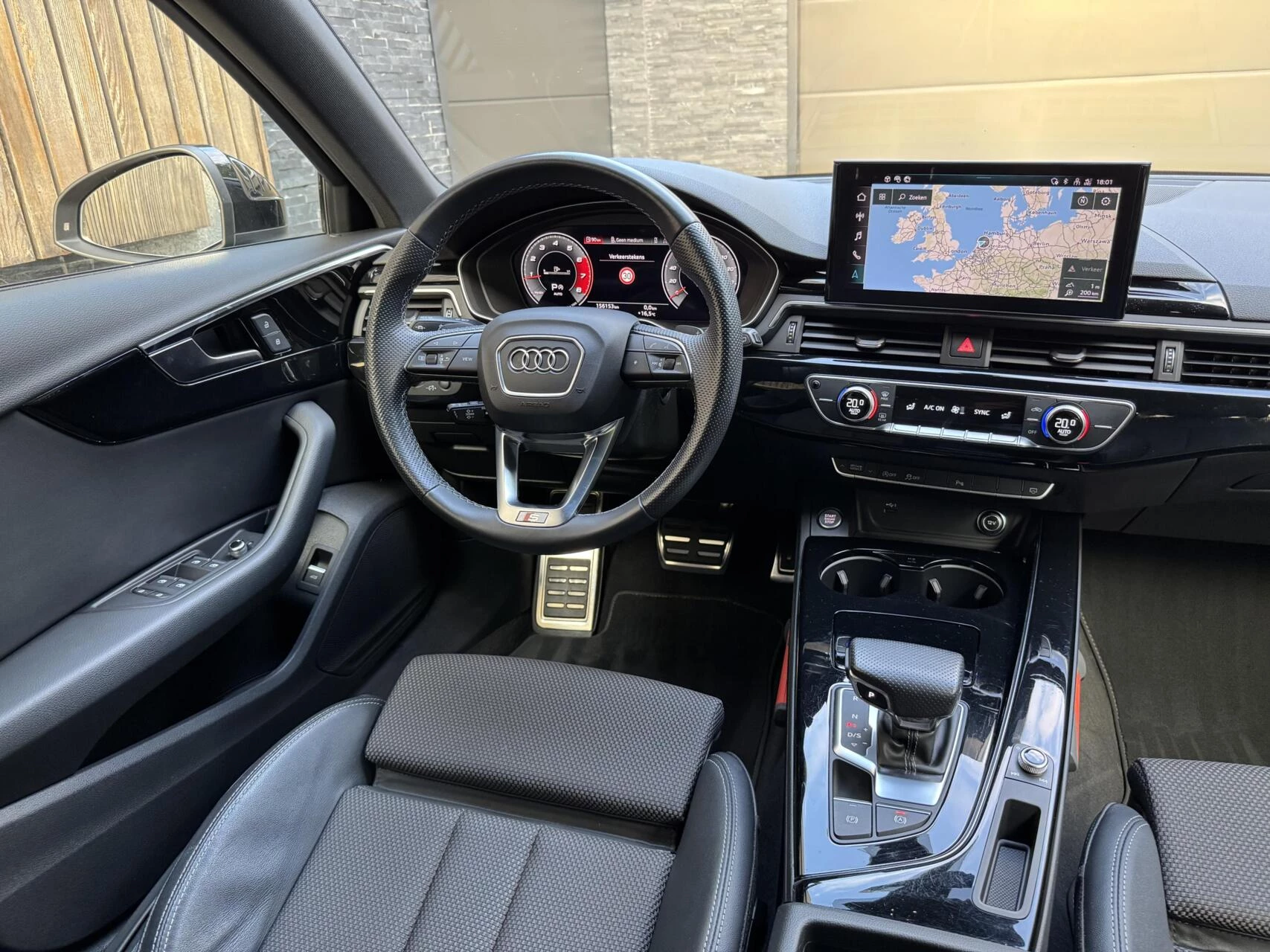 Hoofdafbeelding Audi A4
