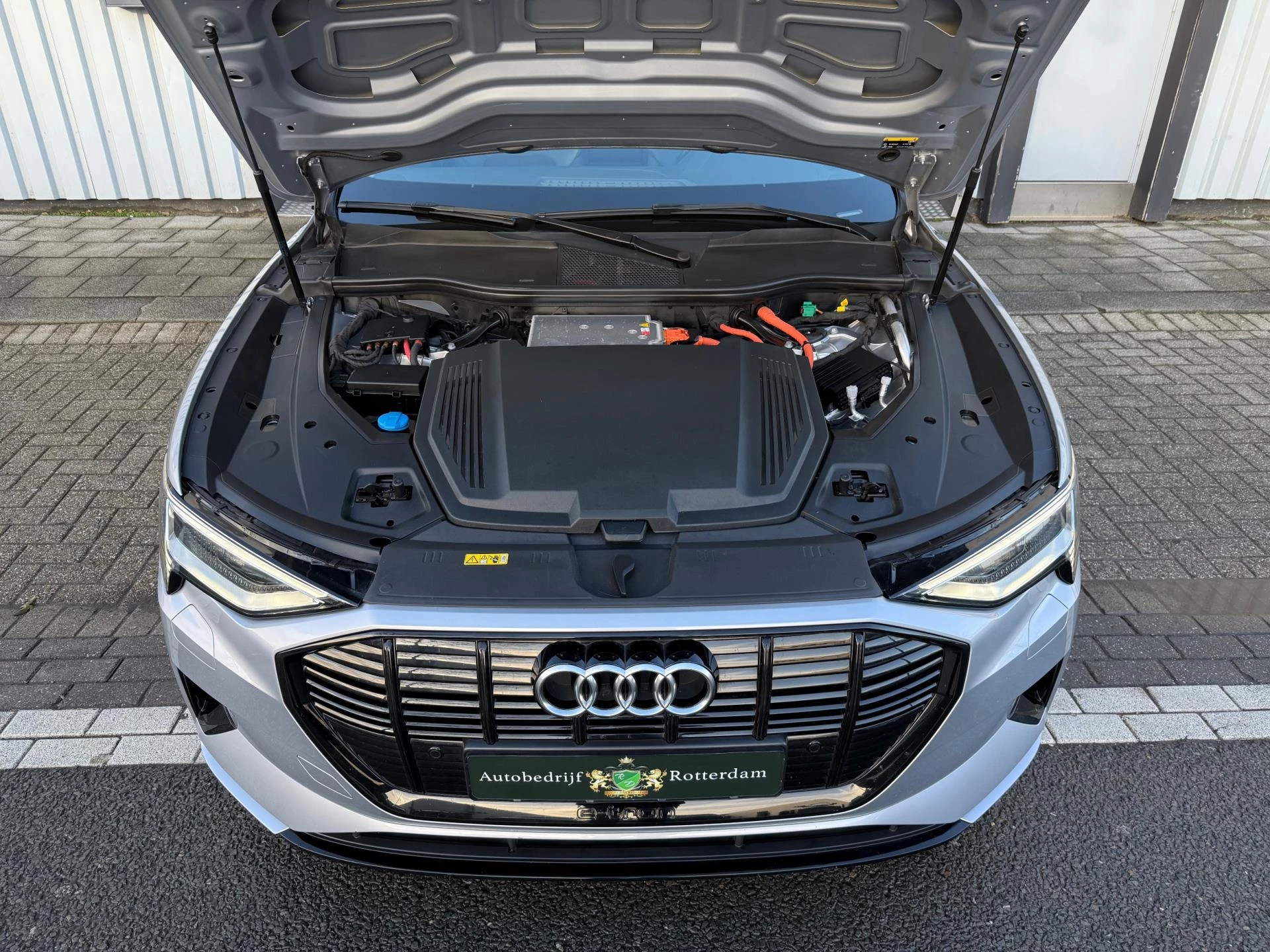 Hoofdafbeelding Audi e-tron