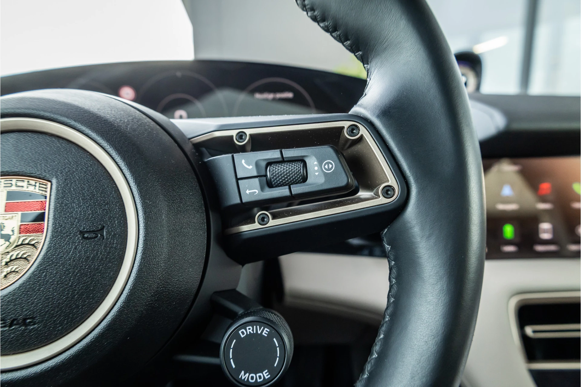 Hoofdafbeelding Porsche Taycan