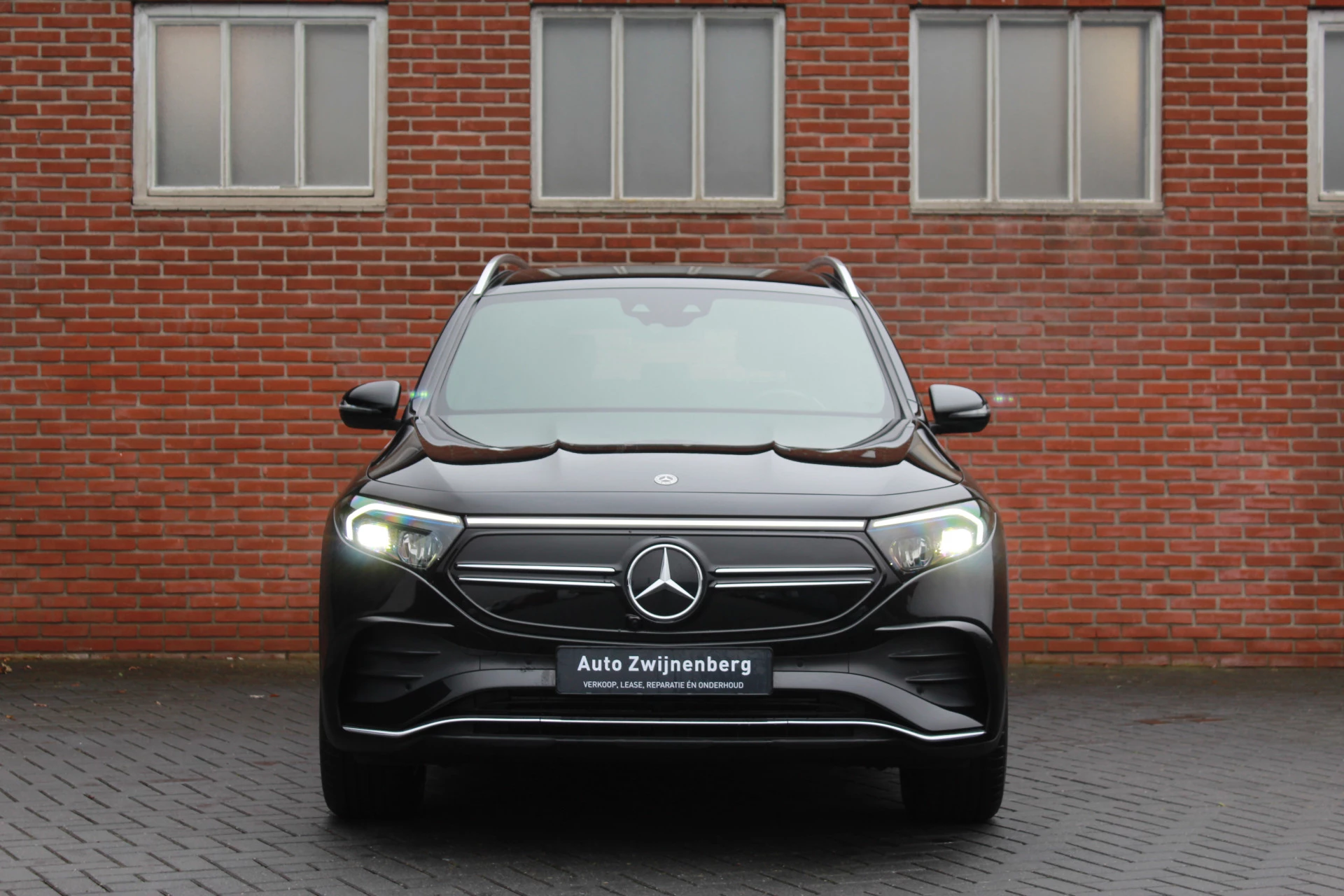 Hoofdafbeelding Mercedes-Benz EQB