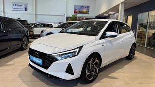 Hoofdafbeelding Hyundai i20 Hyundai i20 1.0 T-GDI 100Pk Intro Edition Smart Hybrid LED Camera