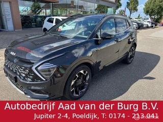Hoofdafbeelding Kia Sportage Sportage 1.6 T PHEV 265pk 4WD  GT Plus Line,  65 km Volledig elektr. rijden hierna Hybride aandrijving , GT Line uitvoering , Panorama dak . 19 inch Velgen , Priveglas, Stoel elektr. verstelbaar ,  Stoel & Stuur verwarming ,