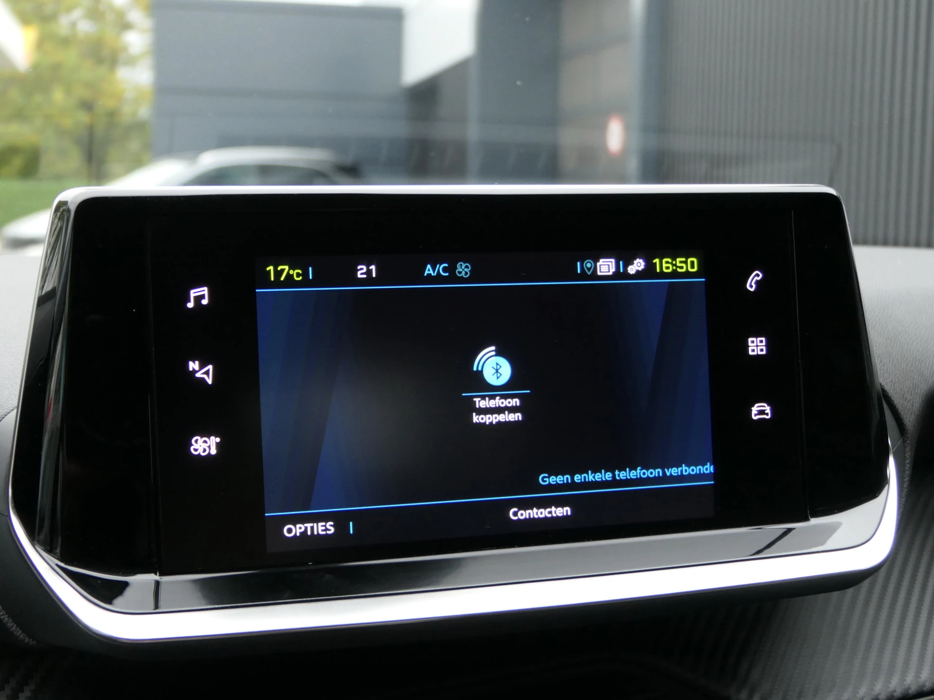 Hoofdafbeelding Peugeot e-208