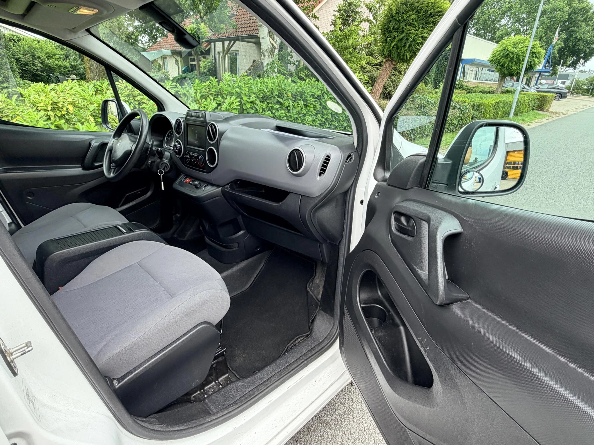 Hoofdafbeelding Peugeot Partner