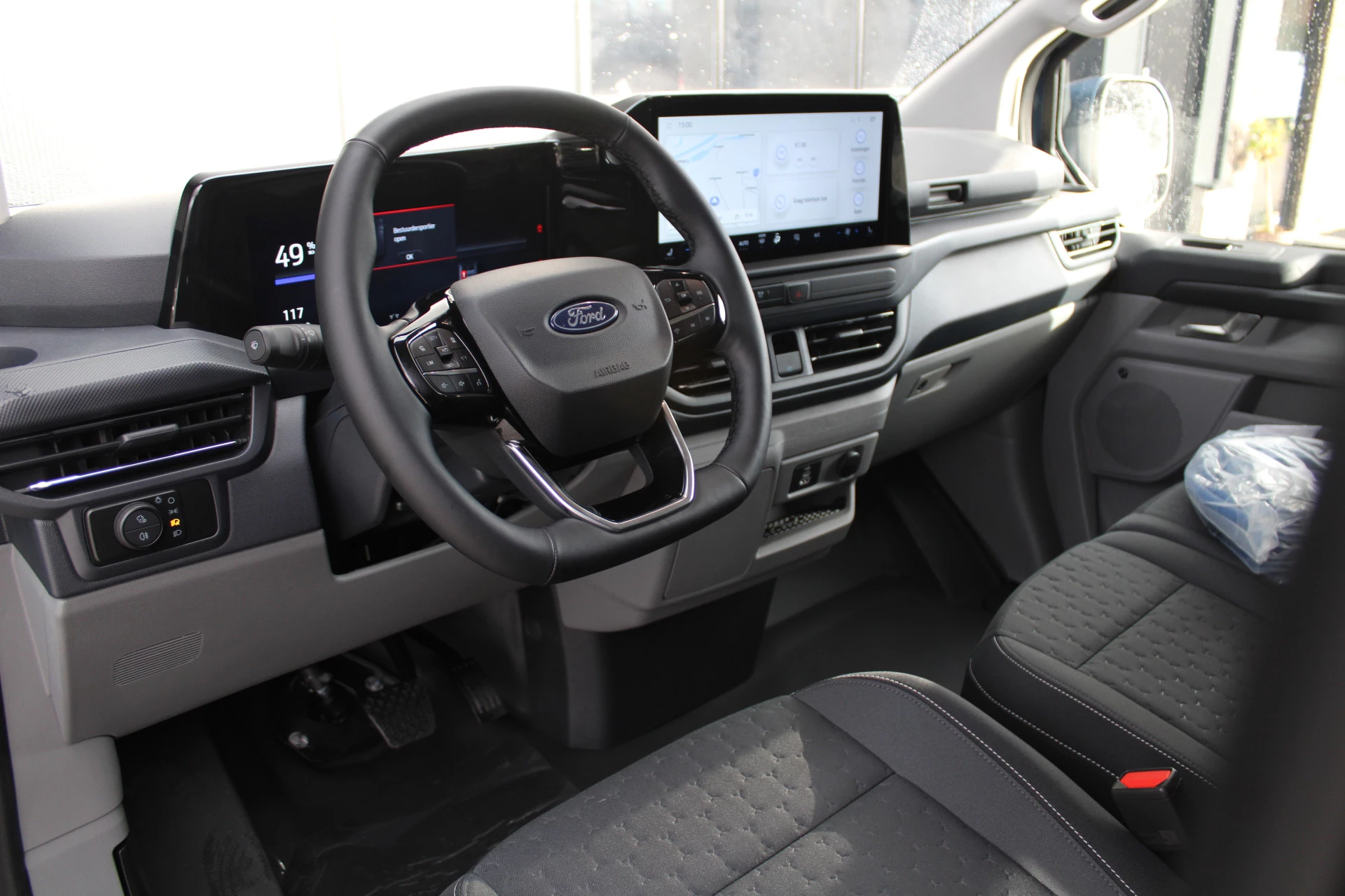 Hoofdafbeelding Ford E-Transit Custom