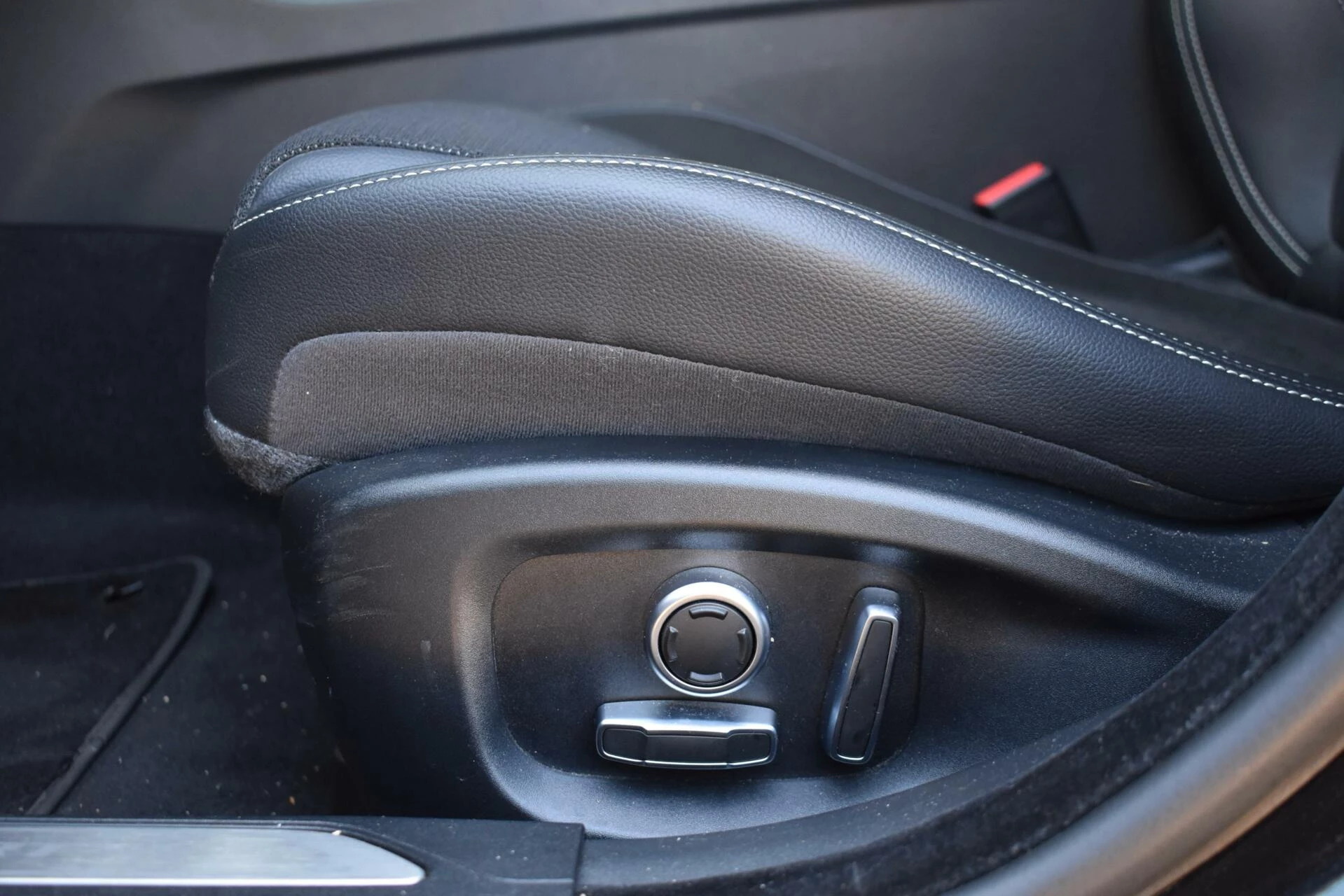 Hoofdafbeelding Jaguar XE