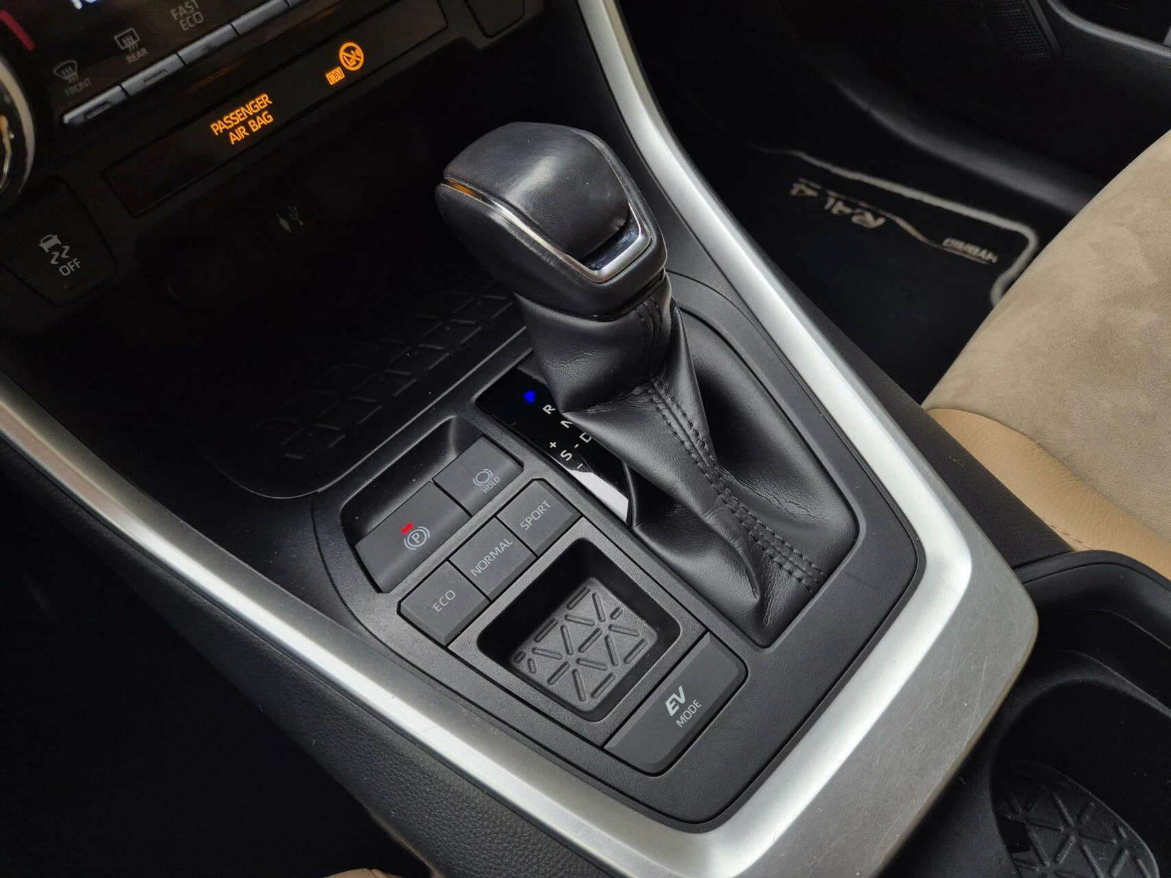 Hoofdafbeelding Toyota RAV4