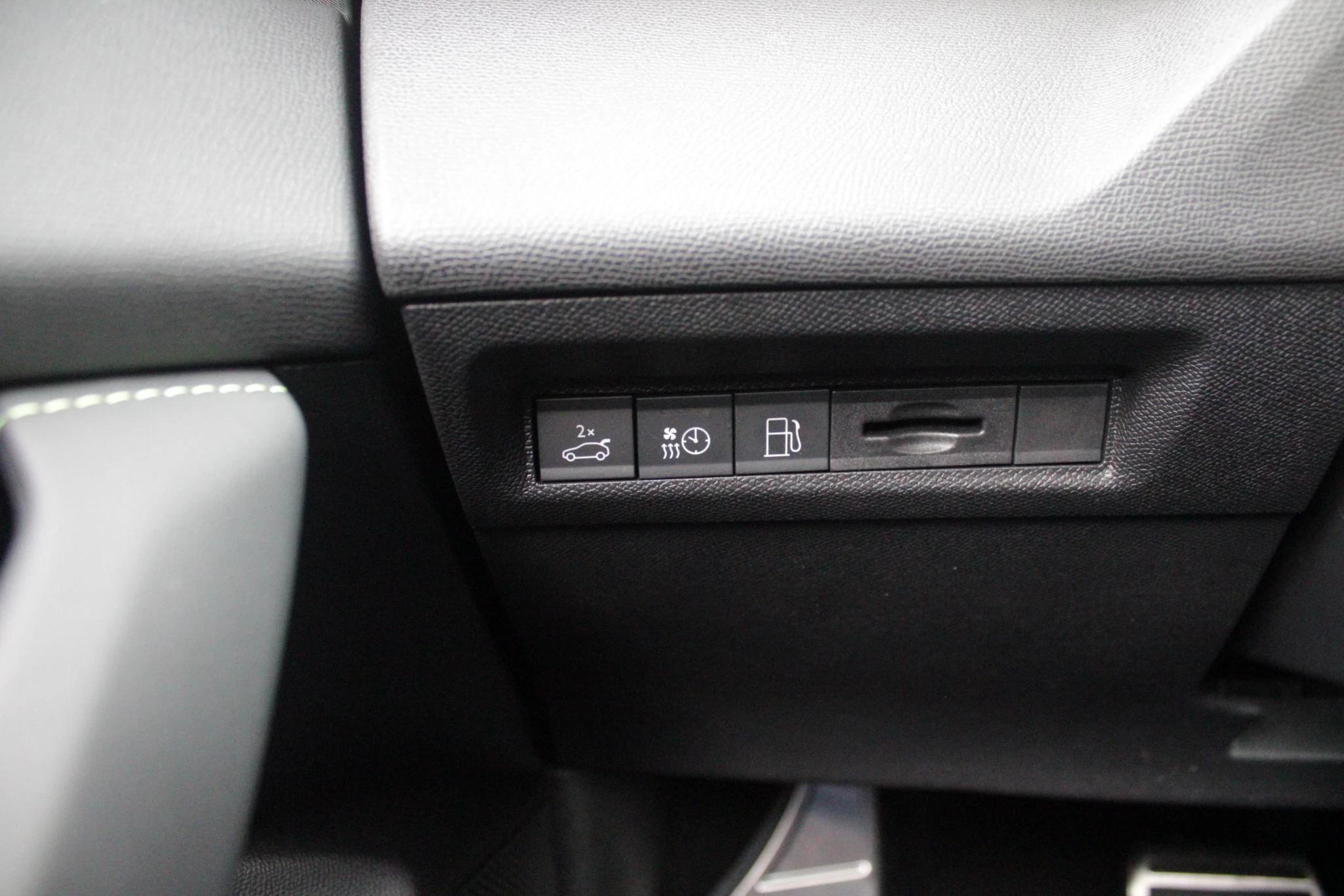 Hoofdafbeelding Peugeot 408