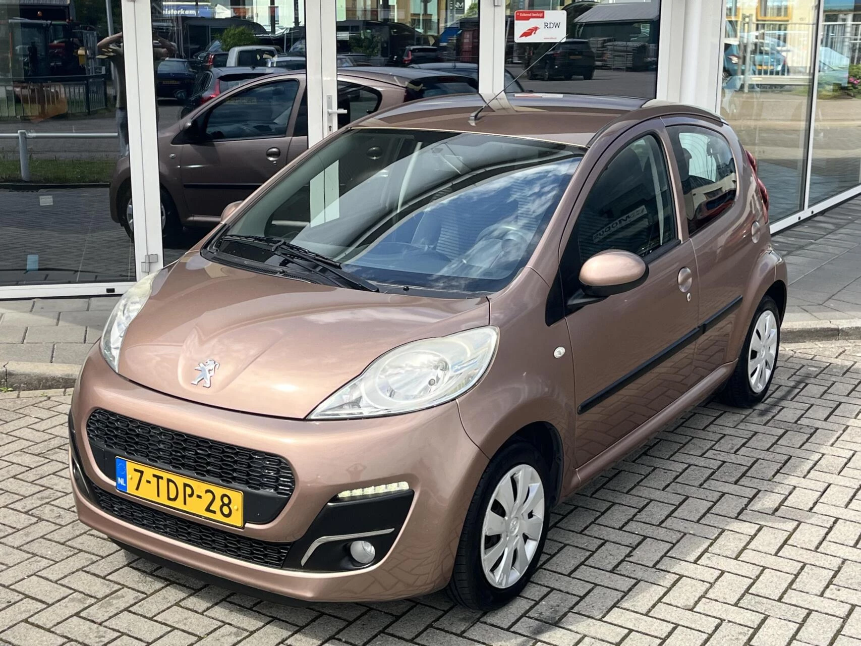 Hoofdafbeelding Peugeot 107