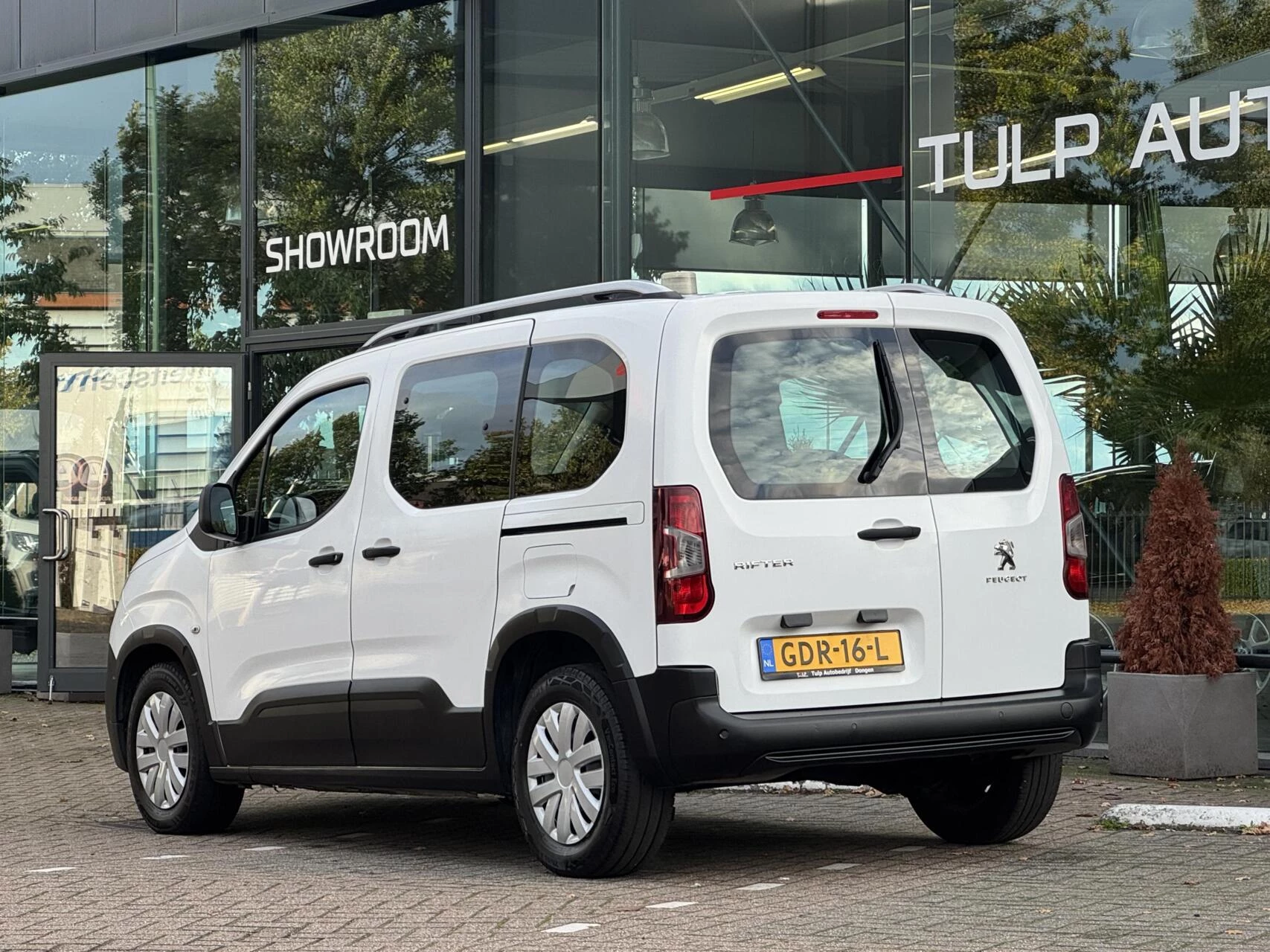 Hoofdafbeelding Peugeot Rifter