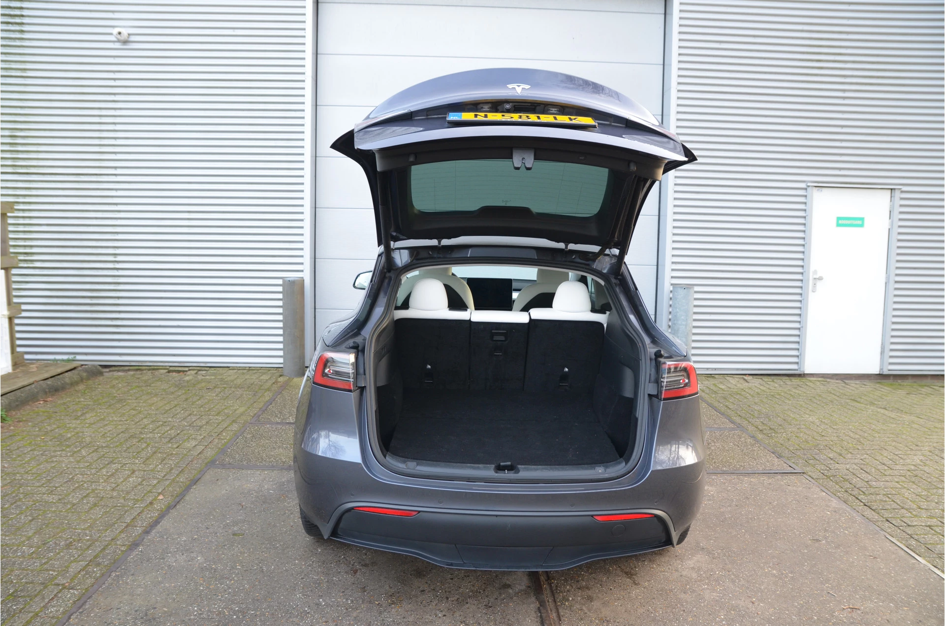 Hoofdafbeelding Tesla Model Y