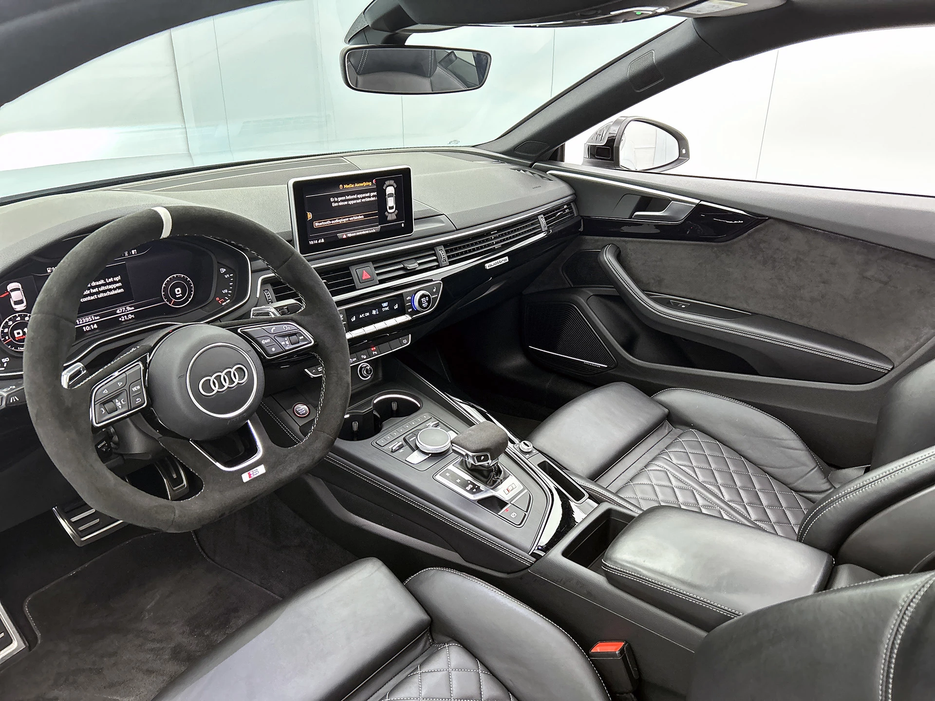 Hoofdafbeelding Audi S5
