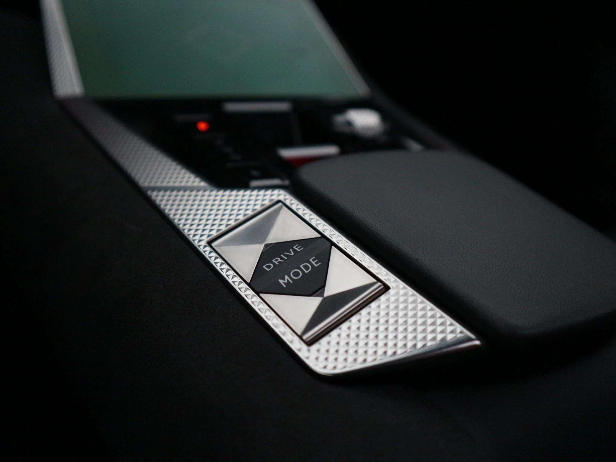 Hoofdafbeelding DS DS 4