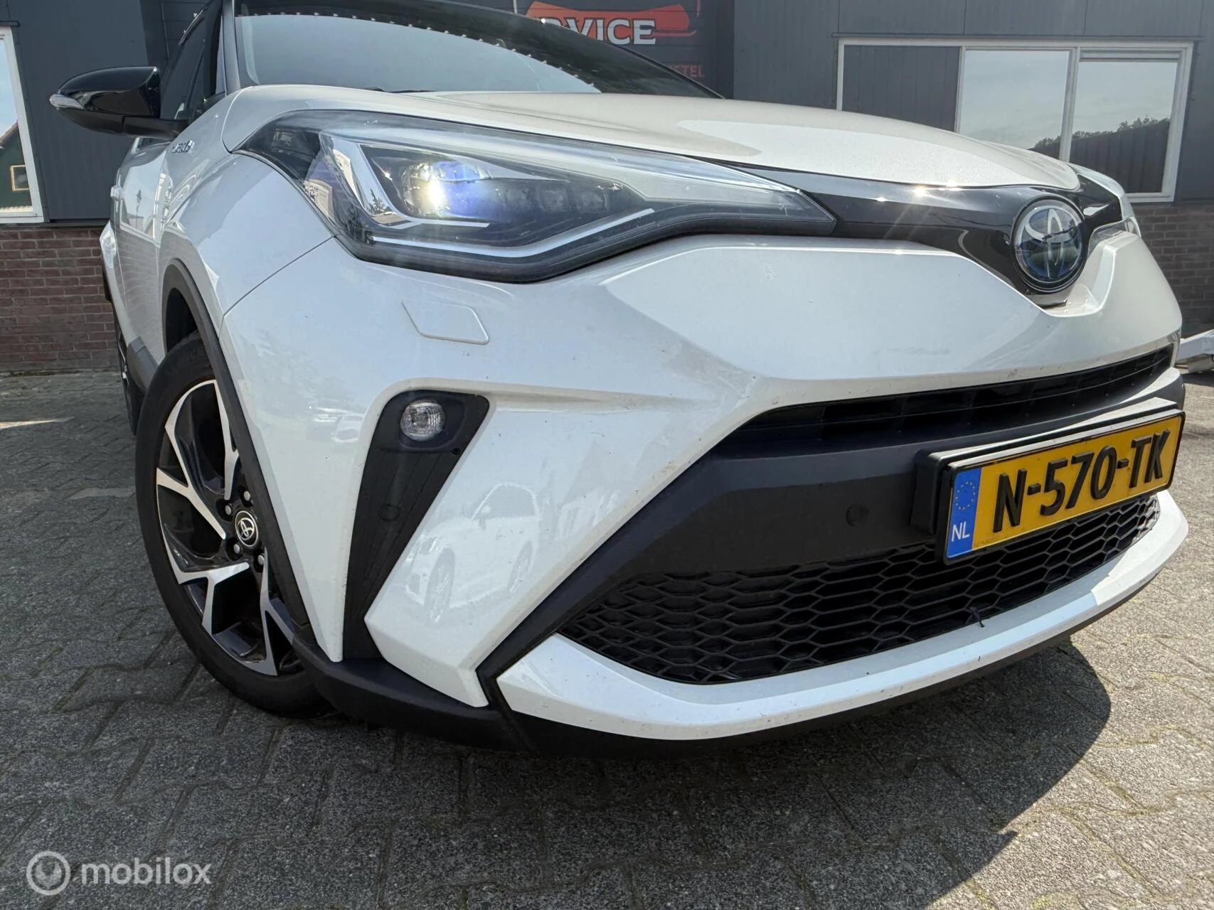 Hoofdafbeelding Toyota C-HR