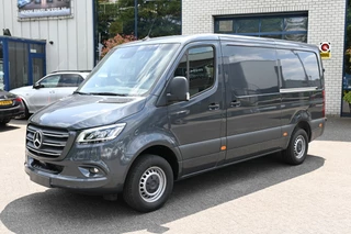 Mercedes-Benz Sprinter 319 CDI L2H1 Vele opties 3500 kg Trekhaak, Luchtvering, Distronic, 2 Schuifdeuren, LED