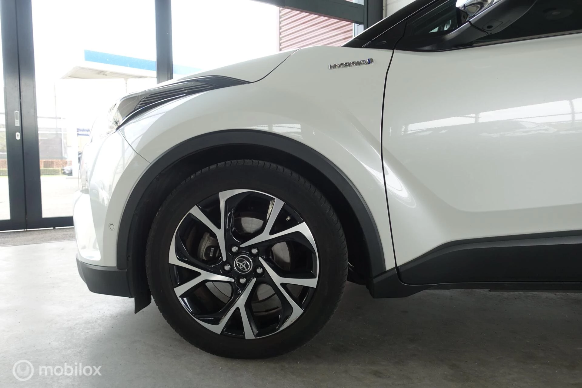 Hoofdafbeelding Toyota C-HR