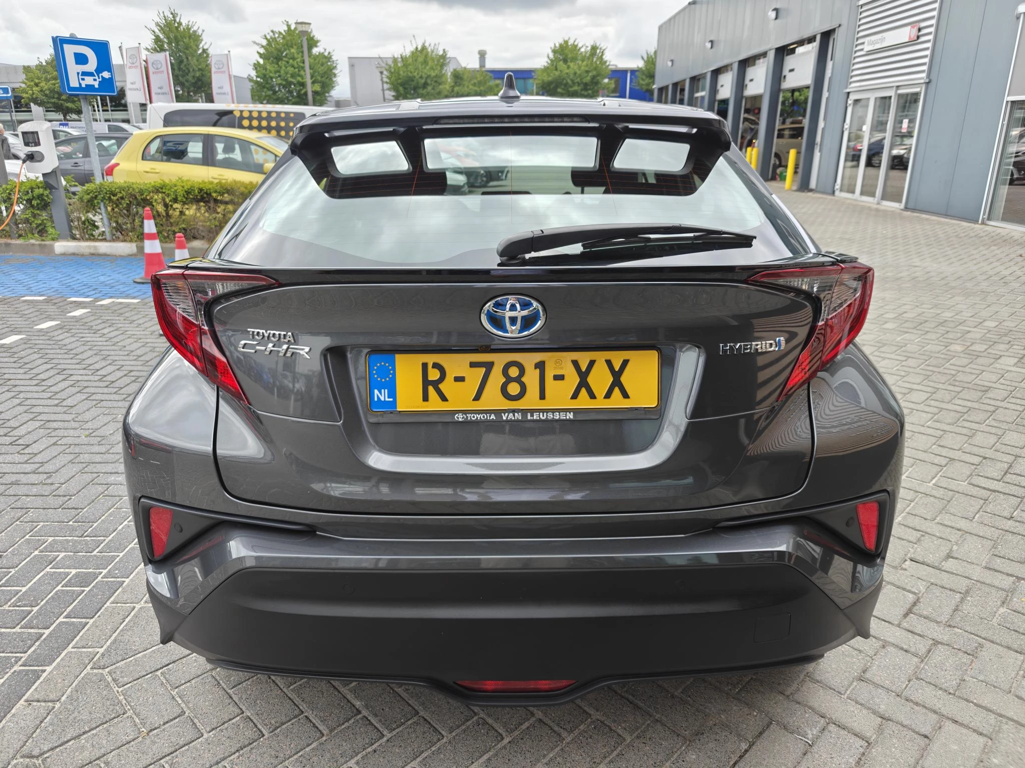 Hoofdafbeelding Toyota C-HR