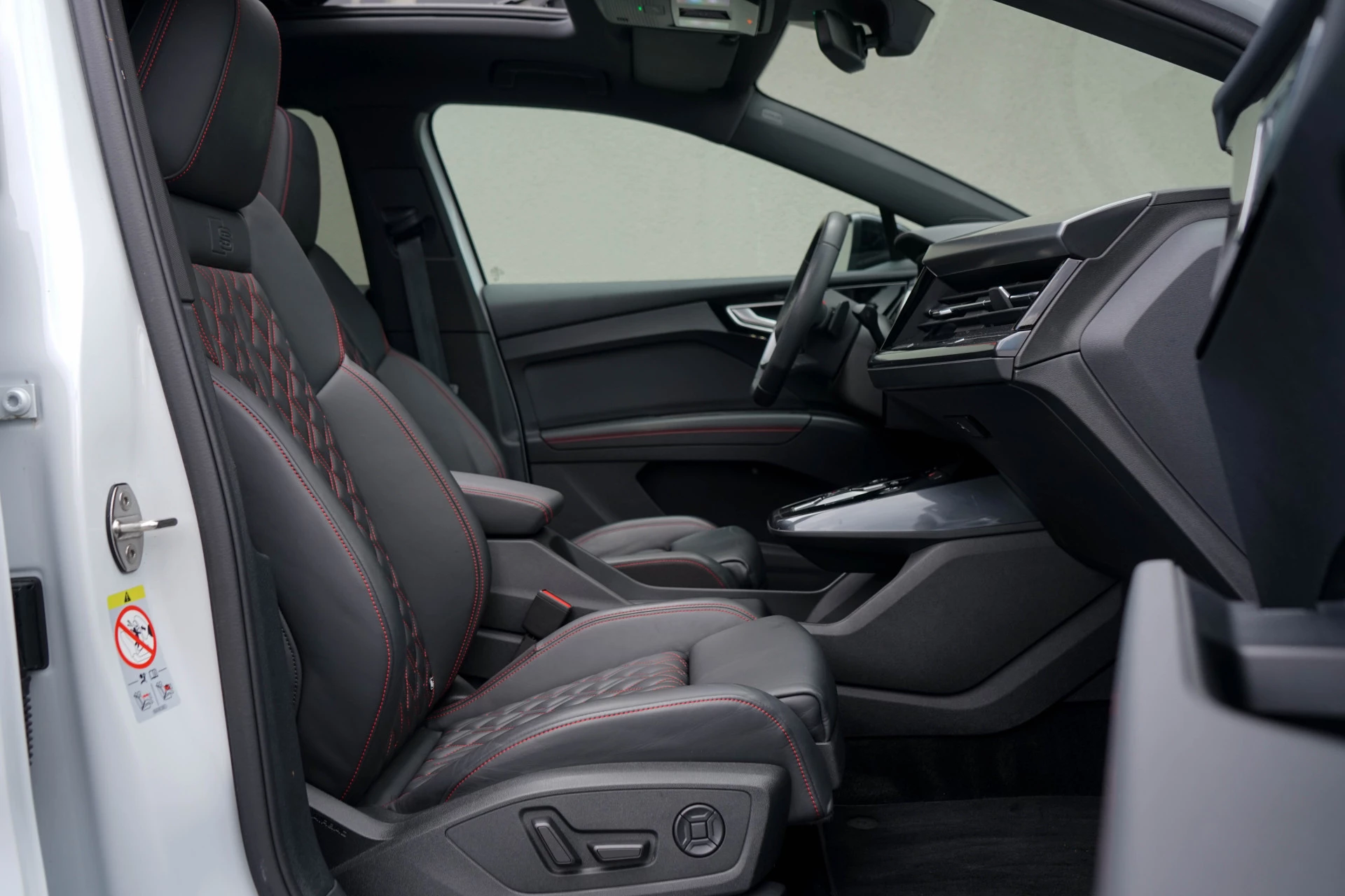 Hoofdafbeelding Audi Q4 Sportback e-tron