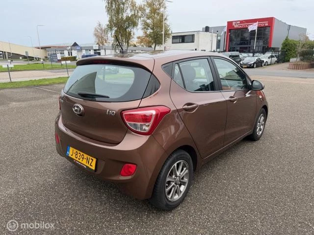 Hoofdafbeelding Hyundai i10