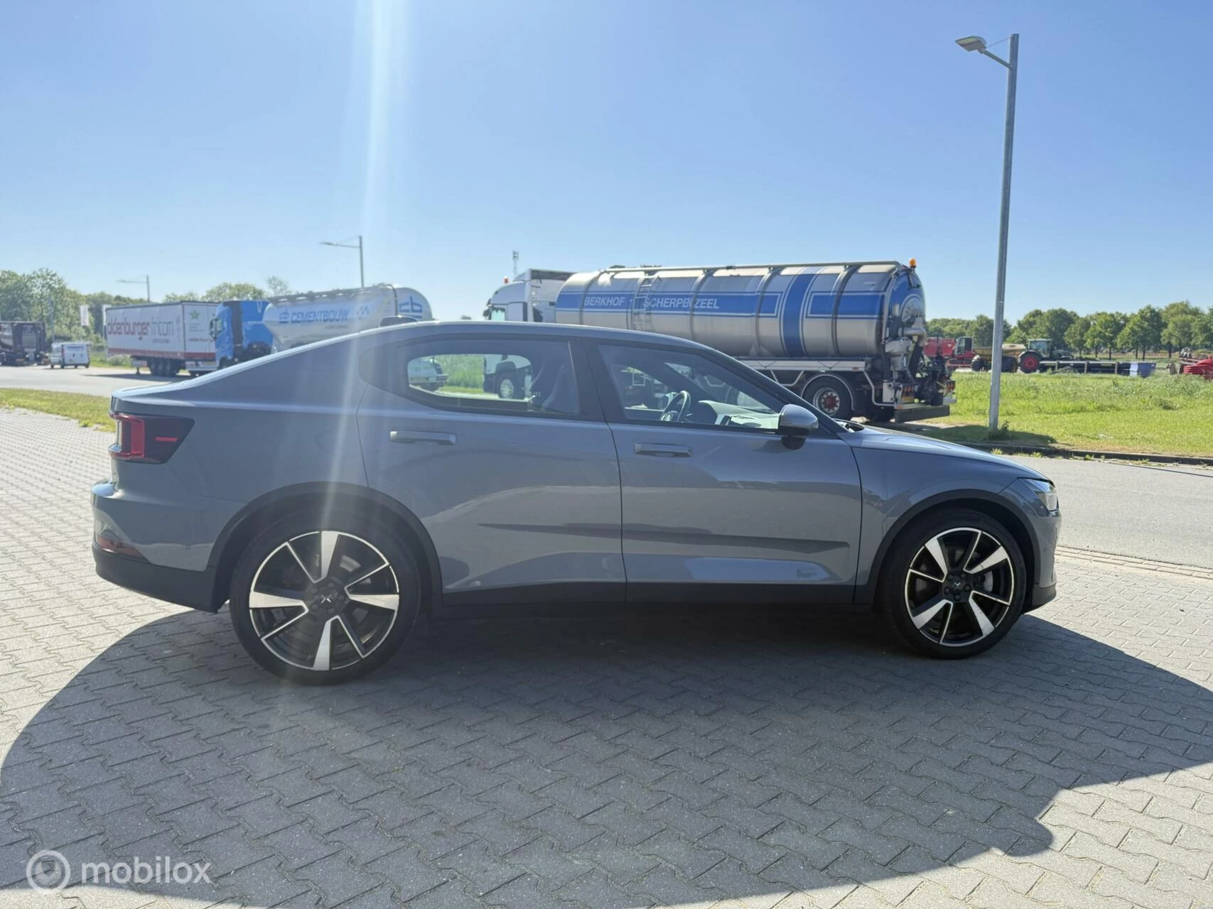 Hoofdafbeelding Polestar 2