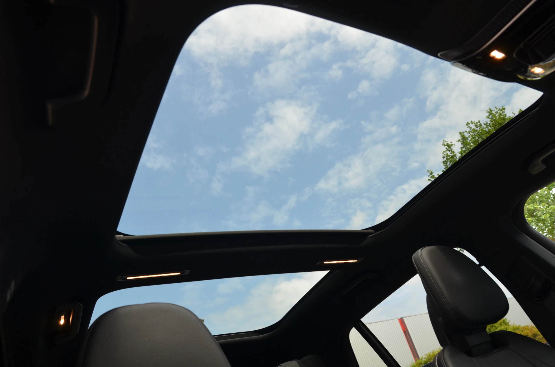 Hoofdafbeelding Mercedes-Benz EQS