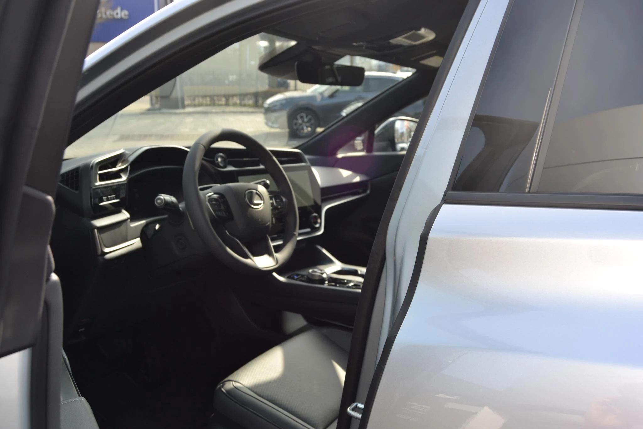 Hoofdafbeelding Lexus RZ