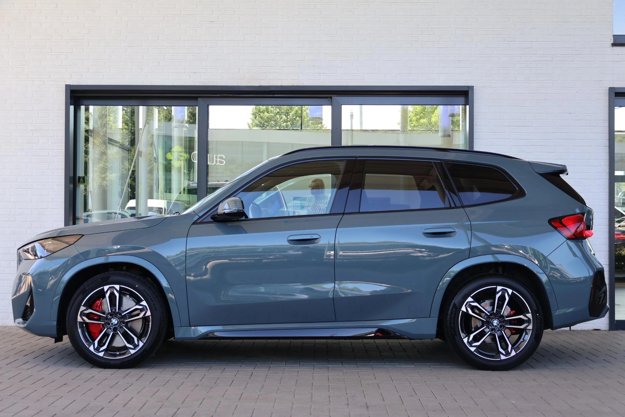 Hoofdafbeelding BMW iX1