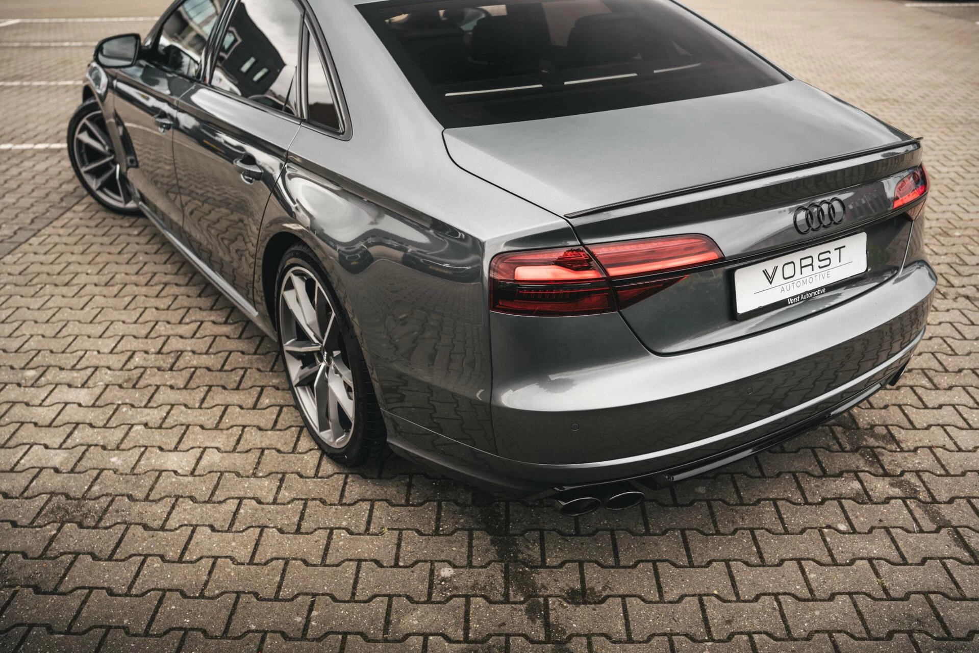 Hoofdafbeelding Audi S8