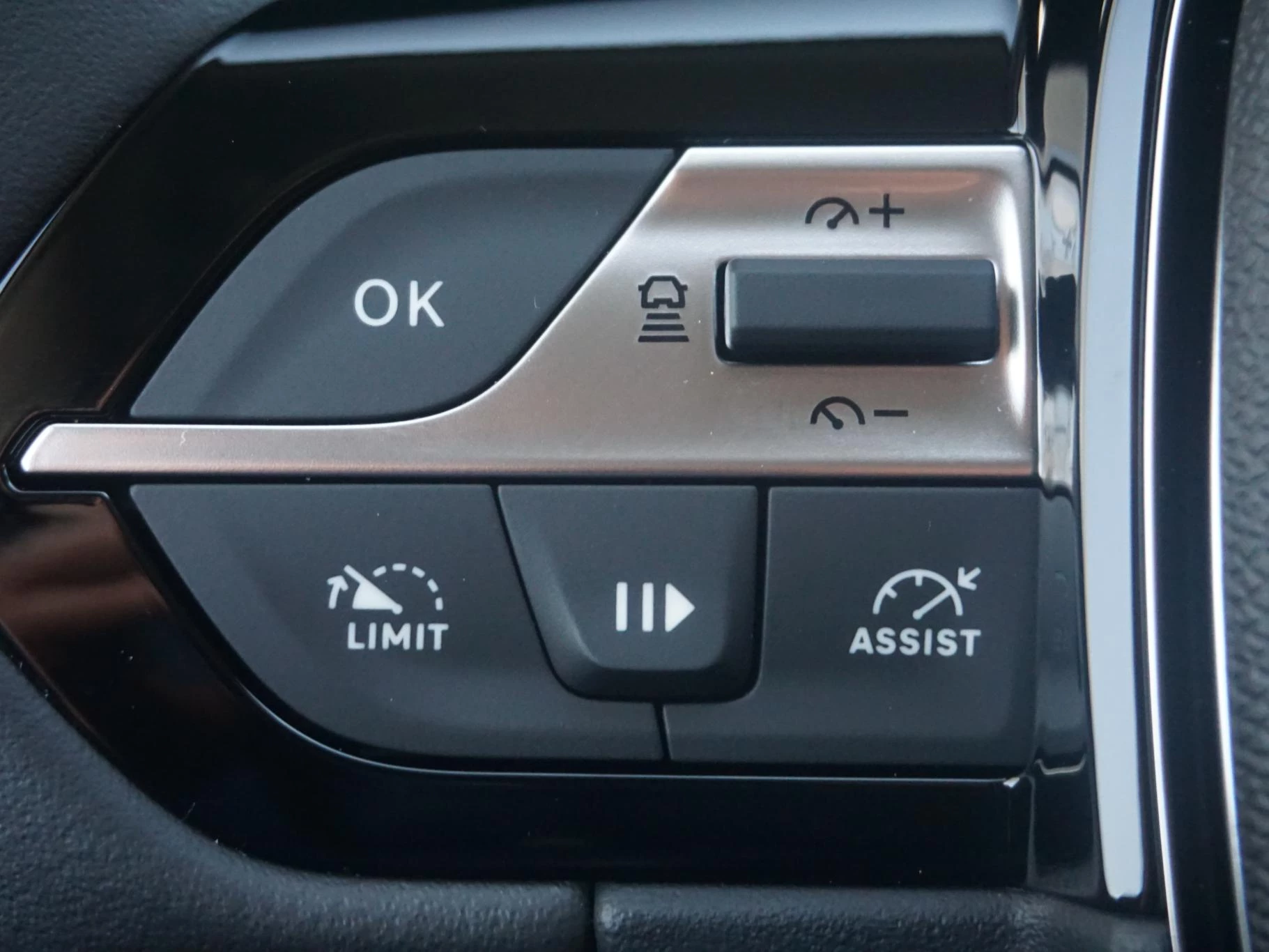 Hoofdafbeelding Peugeot 408