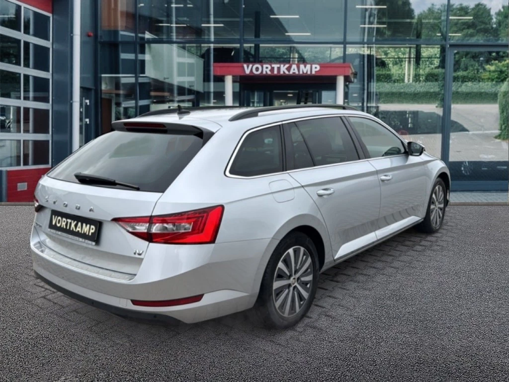 Hoofdafbeelding Škoda Superb