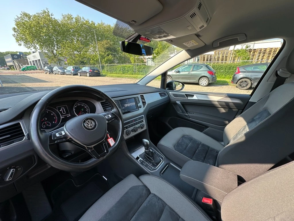 Hoofdafbeelding Volkswagen Golf Sportsvan