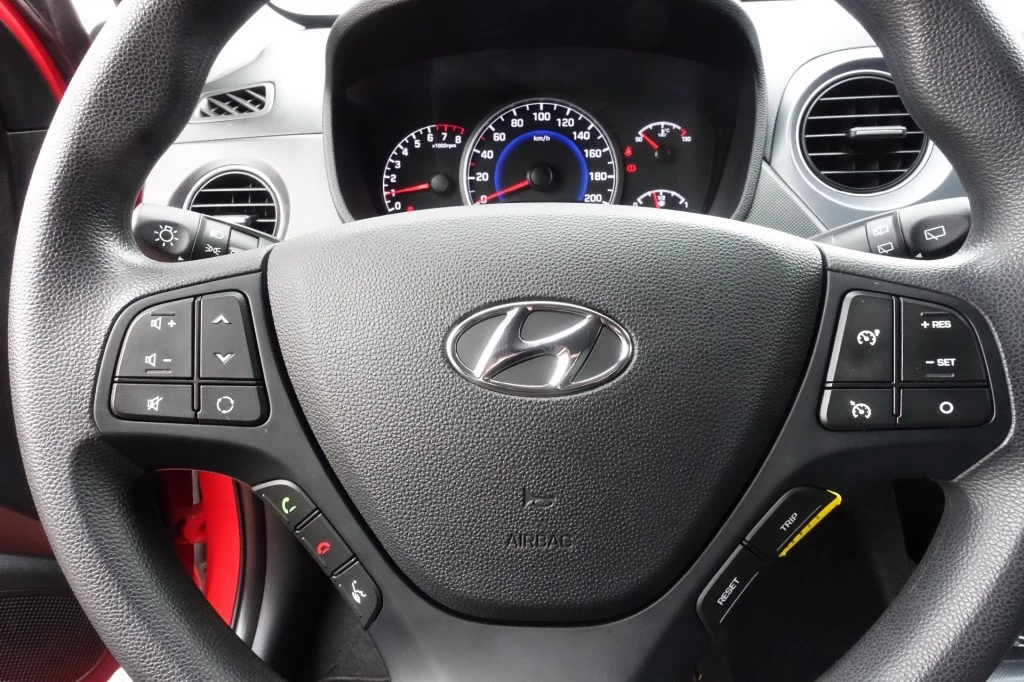 Hoofdafbeelding Hyundai i10