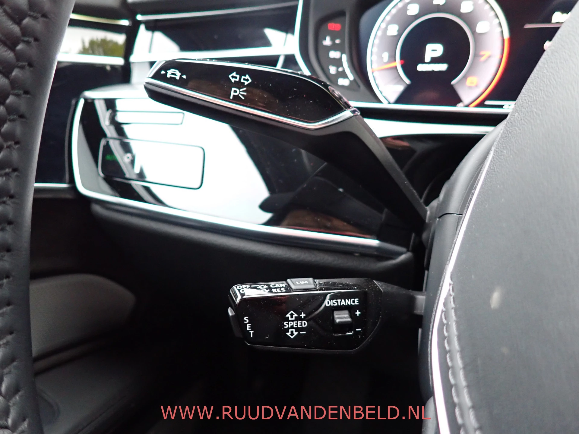 Hoofdafbeelding Audi A8