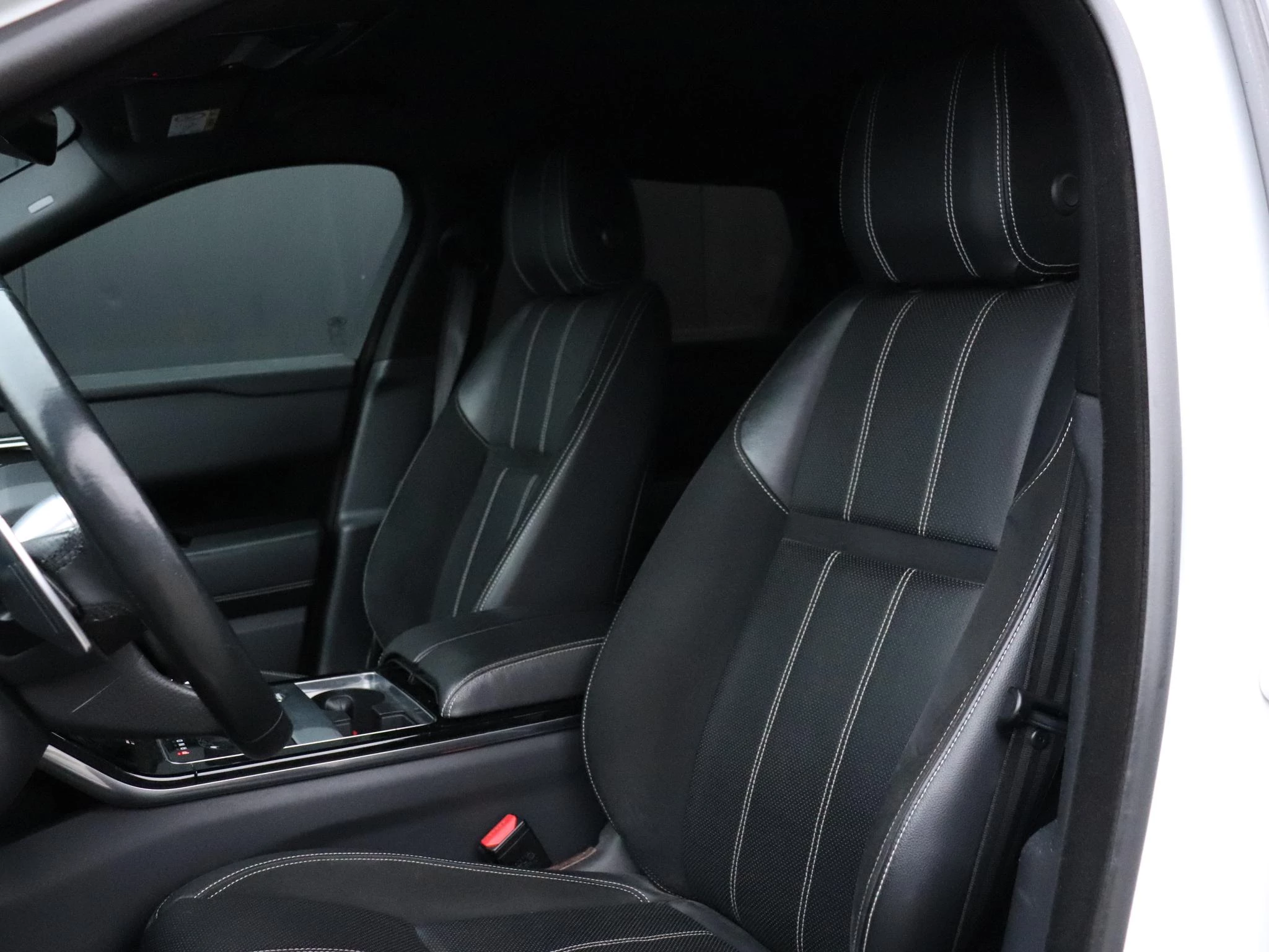 Hoofdafbeelding Land Rover Range Rover Velar