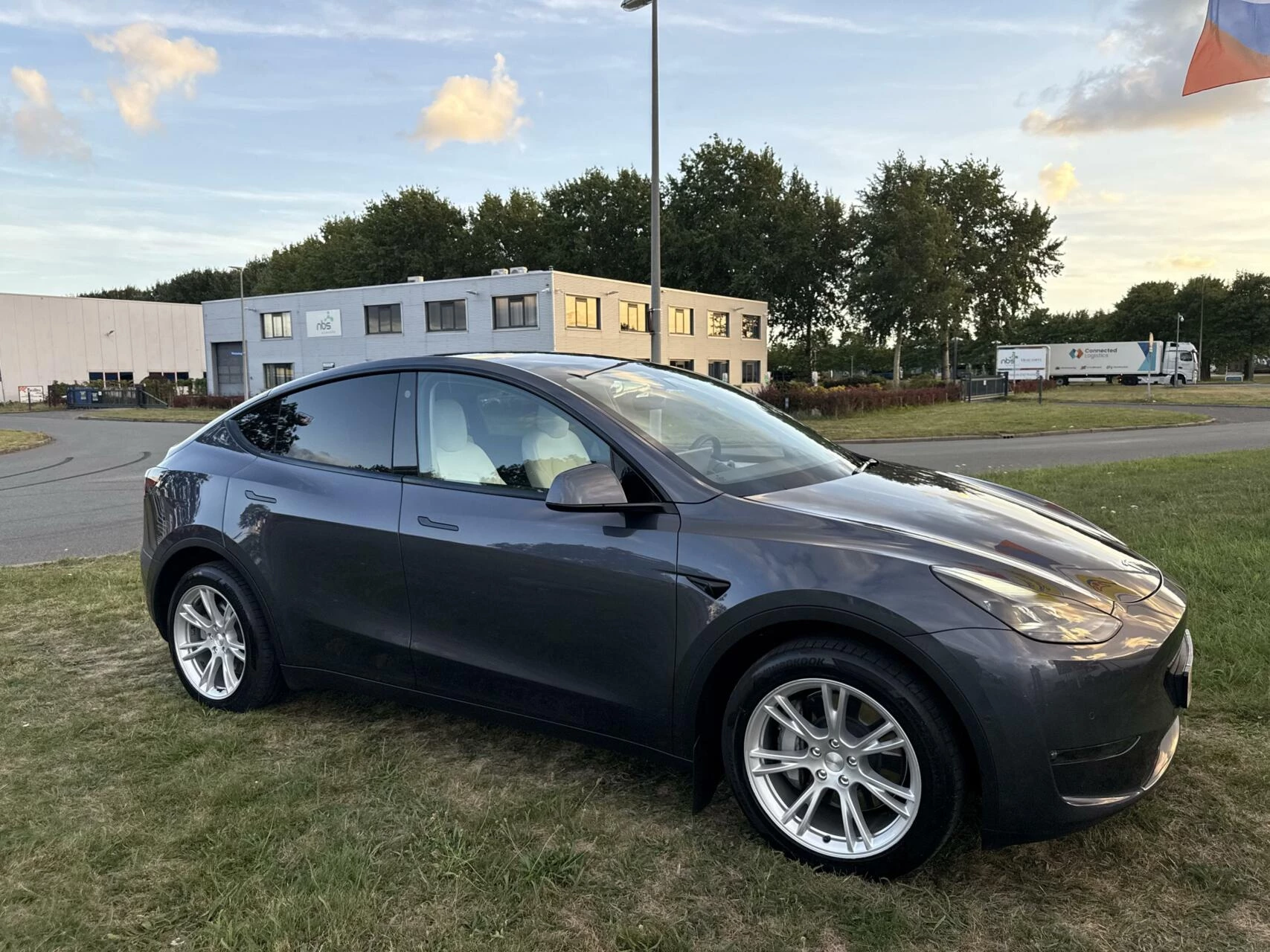 Hoofdafbeelding Tesla Model Y