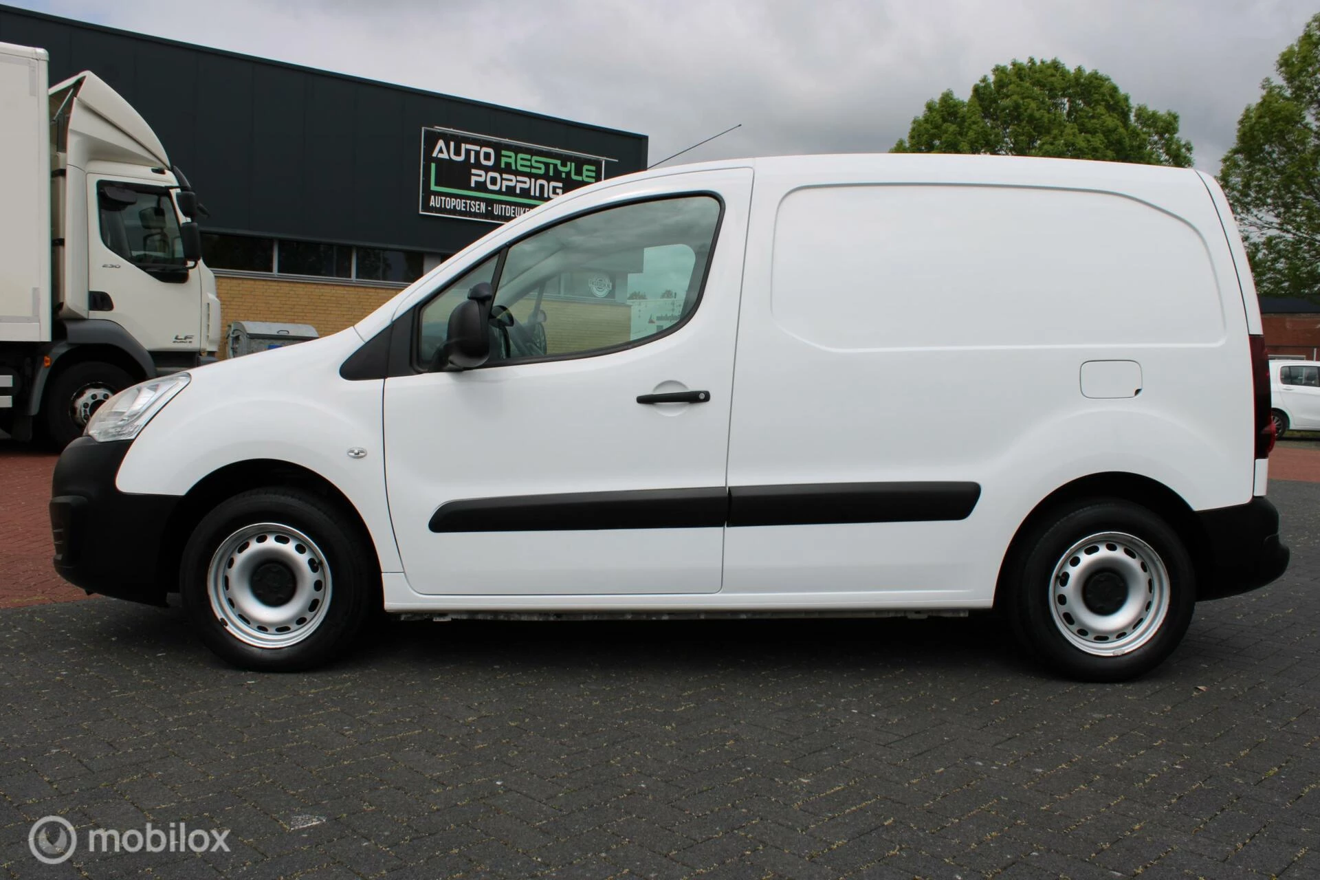 Hoofdafbeelding Peugeot Partner
