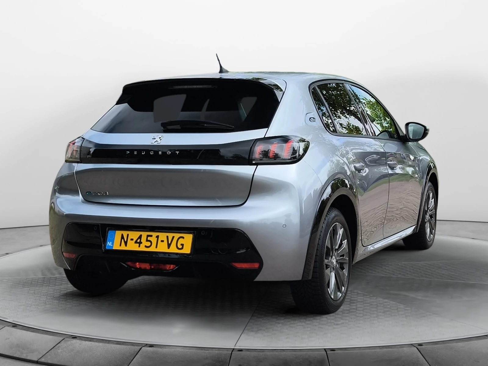 Hoofdafbeelding Peugeot e-208