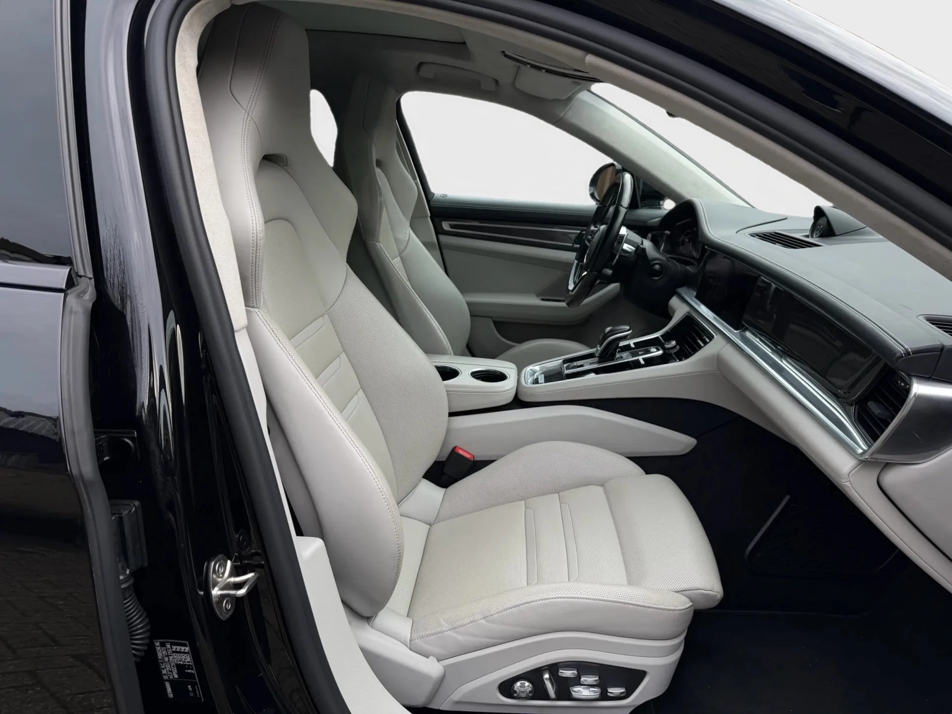 Hoofdafbeelding Porsche Panamera