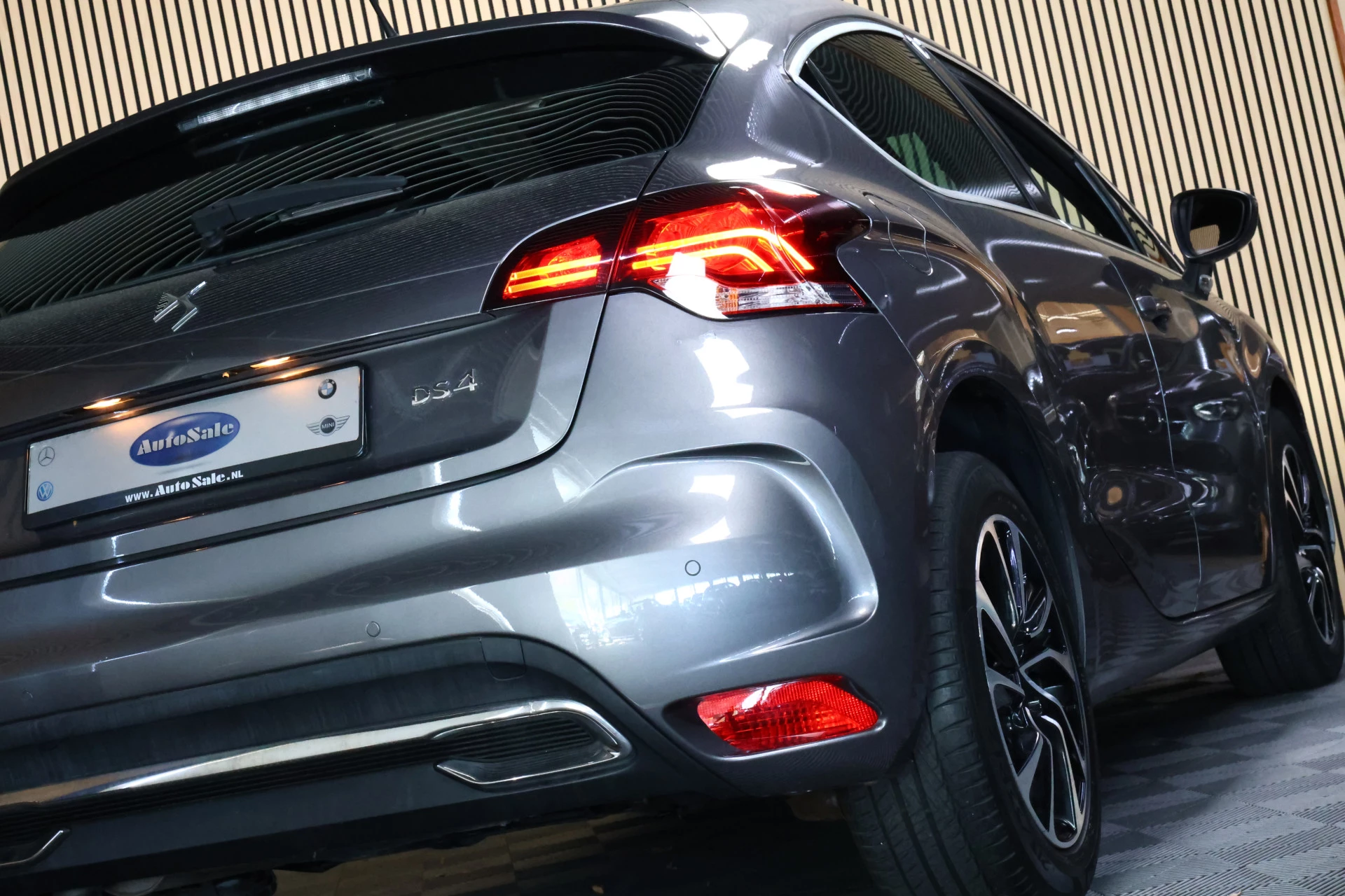 Hoofdafbeelding DS DS 4