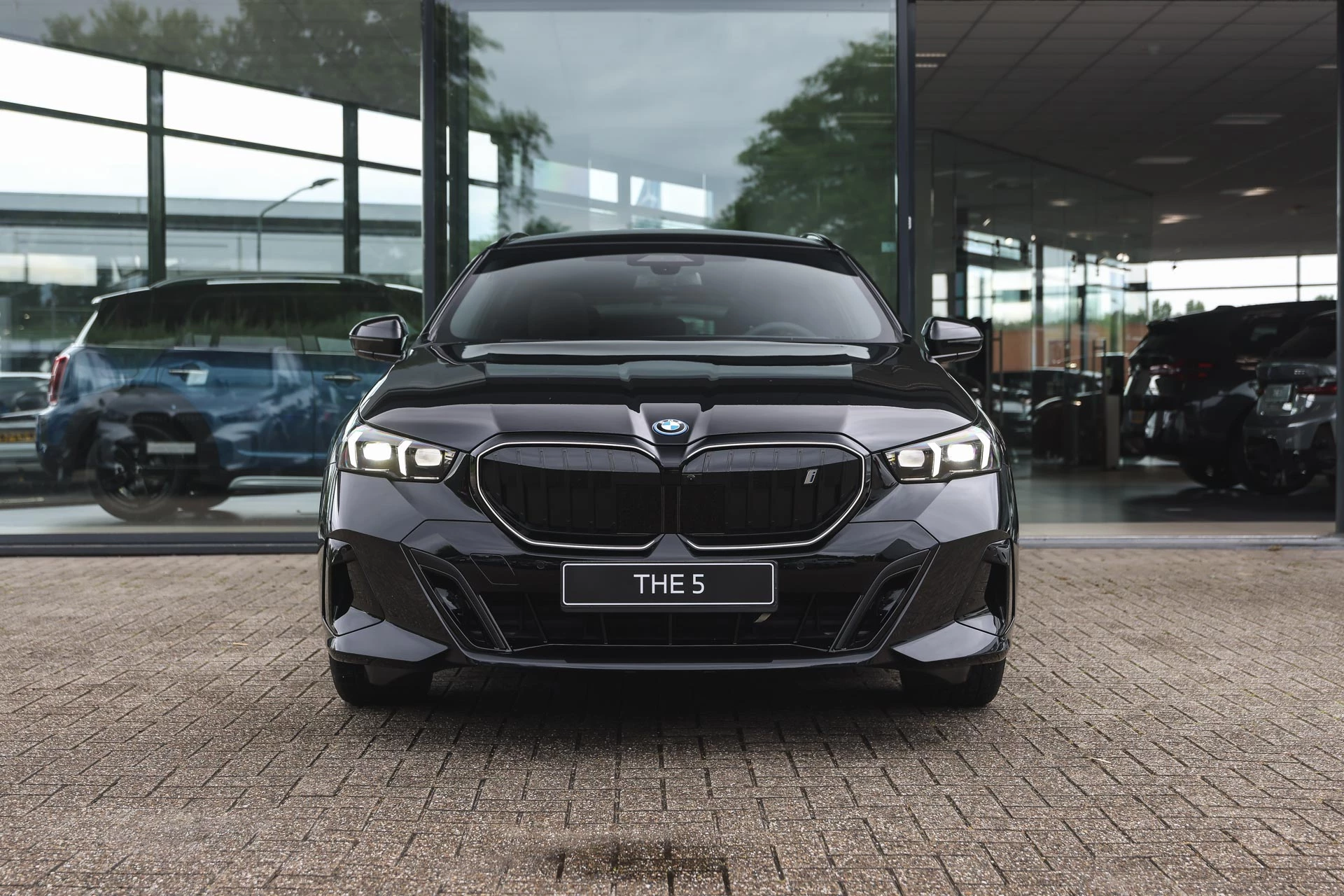Hoofdafbeelding BMW i5