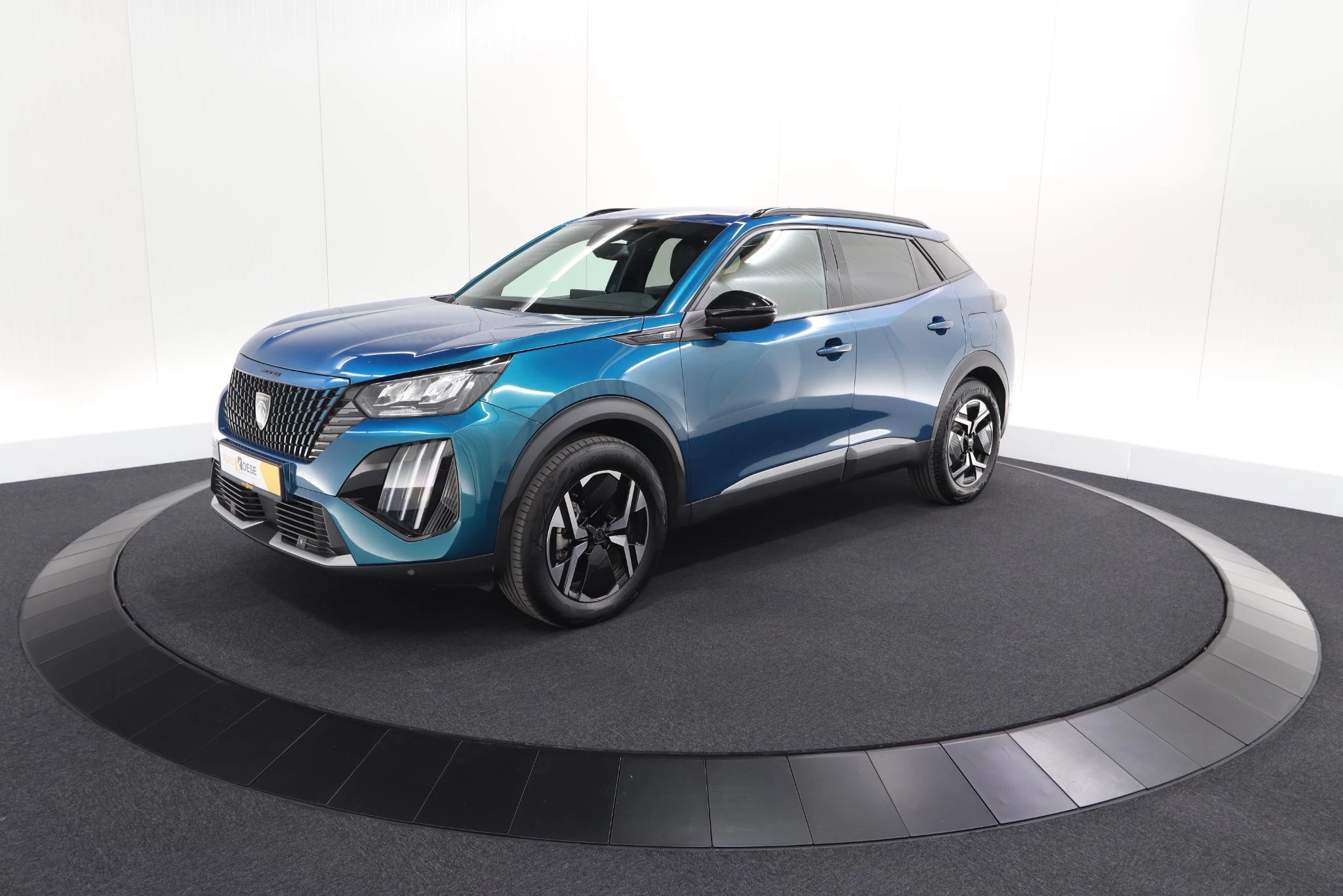 Hoofdafbeelding Peugeot e-2008