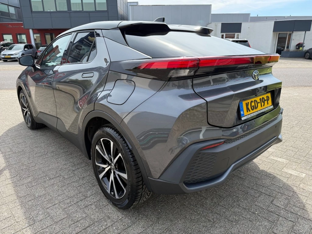 Hoofdafbeelding Toyota C-HR
