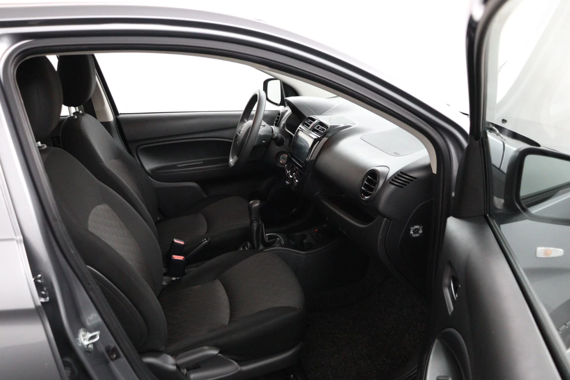 Hoofdafbeelding Mitsubishi Space Star